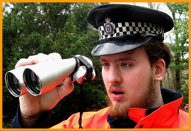 UK Police officer wuth Binoculars
Man with binoculars.
homme aux jumelles.
Mann mit fernglas.
Hombre con binoculares.
Man met kikare.
Uomo con il binocolo.
Man met kikare.
Mezczyzna z lornetka.
Muz s dalekohled.
Mand med kikkert.
Tavcsovel renddelkezo ferfi.
Mies jolla on kiikarit.
Mulher com binoculaos.
Virietis ar binokli
Vyras su ziuronai. 