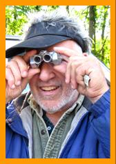 Man using binoculars.
Mann mit fernglas.
Homme utilisant de jumelles.
Hombre usando binoculares.
Man som anvander kikare.
Uomo che usa il bonocolo.
Man met verrekijker.
Man som bruker kikkert.
Mezevna uzywajacy lornetki.
Muz pouzivajiei dalekohled.
Mand ved hjaelp af kikkert