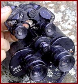 Stoddard's binoculars.
Stoddard's jumelles.
Stodaard's fernglas.
Stoddard's kikare.
Stoddard's binoculares.
Stoddard's prismaticos.
Stoddard's binociolo.
Stoddard's verrekijker.
Stoddard's kikkert.
Stoddard's kiikarit.
Stoddard's dylbi.
Stoddard's dvogled.
Stoddard's binoklis.
Stoddard's ziuronai.
Stoddard's lornetka.
Stoddard's binoclu.
Stoddard's durbun.