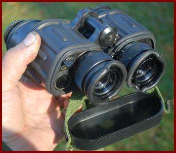 Romanian I.O.R. 7x40 military binoculars.
Jumelles militaires roumaines I.O.R. 7x40.
Rumanisches I.O.R. 7x40 militarfernglas.
Binoculares militares Rumanos I.O.R. 7x40.
Binocolo militare Rumeno  I.O.R. 7x40.
Rumansk militar kikare I.O.R. 7x40.
Roemeense militaire verrekijker I O.R. 7x40.
Runensk militaer kikkrt  I.O.R 7x40. 