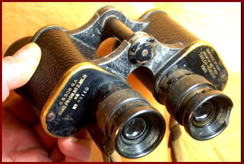 1941 Taylor Hobson No. 2 MK II 6x30 British Army military binoculars.
1941 Taylor Hobson No 2 Mk II 6x30 jumelles militares de'larmee Britannique.
1941 Taylor Hobson No 2 Mk II 6x30 militarfernglas des Britischen Armee.
1941 Taylor Hobson No 2 Mk II 6x30 binoculares militares del ejercito Britanico.
1941 Taylor Hobson No2 Mk II 6x30 binocolo militare dell'esercito britannico.
1941 Taylor Hobxon No2 Mk II 6x30 Britse militaire verrekijker.
1941 Taylor Hobson No2 Mk II 6x30 Brittisk Arme militar kikare.
