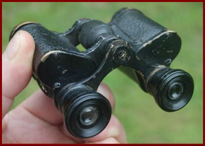 1916 WWI German Busch Stellux U.S. Army Signal Corps Type D Military binoculars.
1916 Busch Stellux jumelles militares de corps des transmissions de l'armee americaine.
1916 Busch Stellux US-armee Heeres-signalkorps militarfernglas.
1916 Busch Stellux cuerpo de senales del ejercito de los Estados Unidos binoculares.
1916 Busch Stellux corpo di segnalazione dellesercity degli Stati Uniti binocolo.
1916 Busch Stellux signaalkorps van het Amerikanse leger militar verrekijker.
Busch U.S. Army Signal Corps Binoculars
