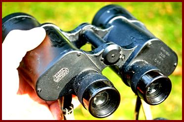 E. Leitz Wetzlar Dienstglas 7x50 captured German Army beh binoculars.
Jumelles militaires de l'armee Allemande E. Leitz Wetzlar beh Dienstglas 7x50 captures.
Erbeutetes E. Leitz Wetzlar 7x50 beh dienstglas militarfernglaser der Wehrmacht.
Binoculares capturados E. Leitz Wetzlar 7x50 beh dienstglas dell'esercito Aleman.
Fangade E. Leitz Wetzlar 7x50 beh dienstglas Tyska armens militara kikare.
Catturato E. Leitz Wetzlar 7x50 beh dienstglas binocolo dell'esercito Tedesco.
Gevangen E. Leitz Wetzlar 7x50 behdienstglas militaire verrekijker Duitse leger.
Fabnget E. Leitz Wetzlar 7x50 beh dienstglas den Tyske haerens miliyaere kilkkert.
Uchwyony lornetka E. Leitz Wetzlar 7x50 beh dienstglas armii niemieckiej.
Zachyceny E. Leitz Wetzlar 7x50 beh dienstglas dalekohled nemecke armady
Fangade E.Leitz Wetzlar7x50 beh dienstglas  Den Tyske haers militaere kikkert. 
Zsakmanyolt E. Leitz Wetzlar 7x50 beh dienstglas a nemethadsereg katonai tavcso
Kaapattu E. Leitz Wetzlar 7x50 beh dienstglas sakan armeijan sotiliaskiikarit.
Capturou E. Leitz Wetzlar 7x50 beh dienstglas binoculos militares exercito alemao
Notverts E Leitz Wetzlar 7x50 beh dienstglas vacijas armijas militarais binoklis
Uzfiksuoti E Leitz Wetzar 7x50 beh dienstglas vokietijos armijos karinial ziuronai.