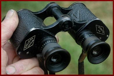 Dollond 8x British military marked binoculars.
Dollond 8x l'armee Britanique a marques des jumelles.
Dollond 8x Britisches militar markiertes fernglas.
Dollond 8x binoculares marcados por el ejercito Britanico.
Dollond 8x Brittisk militar gemarkeerde verrekijker.
Dollond 8x Brittisk militar markt kikare.
Dollond 8x Ingiliz ordusa durbun isaretli.
Dollond 8x Britisk militarer markerede kikkert.
Dollond 8x A Brit hadsereg tavesovet jelolt.
Dollond 8x Britannian armeijan merkityt kiikarit.
Dollond Britu kariuomene pazymejo ziuronus.