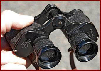 WWII Japanese military binoculars.
WWII Imperial Japanese army binoculars.
Tokyo Moriko 6 x 9.5 Japanese army military binoculars.
Tokyo Moriko 6 x 9.5  jumelles militares de l'armee Japonaise
Tokyo Moriko 6 x 9.5 militarfernglaser der Japanischen armee.
Tokyo Moriko 6 x 9.3 binoculares del ejercito Japones.
Tokyo Moriko 6 x 93 prismaticos del ejercito Japones.
Tokyo Moriko 6 x 9.3 Japanska armens militara kikare.
Tokyo Moriko 6 x 9.3 binocolo militare dell'esercito Giapponese.
Tokyo Morikoi 6 x 9.3 militaire verrekijker van het Japanse leger
Tokyo Moriko  6 x 9.3 Japansk haer militaer kikkert.
Tokyo Moriko 6 x 9.3  lornetka wojskowa armii Japonskeij.
Tokyo Moriko 6 x 9.3 vojenske dalekohledy Japonske armady.
Tokyo Moriko 6 x 9.3 Japansk haer militaer kikkert.
Tokyo Moriko 6 x 9.3 Japan hadsereg katonai tavcsovel.
Tokyo Moriko 6 x 9.3 Japanin armeijan kiikarit
Tokyo Moriko 6 x 9.3 binoculos militares do exercito Japones.
Tokyo Moriko 6 x 9.3 Japanas armijas militarais binoklis.
Tokyo Moriko 6 x 9.3 Japonijos armijos karinai ziuronai.
Japanese military binoculars.
منظار عسكري ياباني.
日本軍用望遠鏡。
Ιαπωνικά στρατιωτικά κιάλια.
משקפת צבאית יפנית.
जापानी सैन्य दूरबीन।
日本の軍用双眼鏡。
일본 군용 쌍안경.
دوربین دوچشمی نظامی ژاپنی.
جاپانی فوجی دوربین۔
กล้องส่องทางไกลของทหารญี่ปุ่น
Ống nh�m qu�n sự Nhật Bản.

 