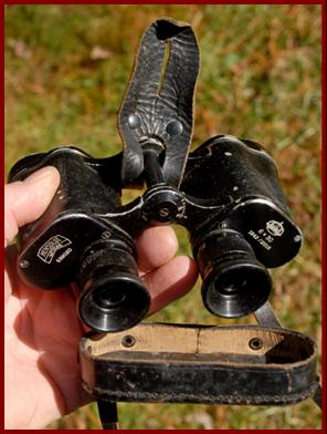 1942 Hensoldt 6x30 Swedish army military binoculars.
1942 Hensoldt  6x30 jumelles militaires de l'armee Suedoise.
1942 Hensold t 6x30 Schwedische armee militarfernglas.
1942 Hensoldt  6x30 prismaticos militares del ejercito Sueco.
1942 Hensoldt  6x30 binoculares militares del ejercito Sueco.
1942 Hensoldt  6x30 Svenska armens militara kikare. 
1942 Hensoldt  6x30 binocolo militare dell'esercito Svedese.
1942 Hensoldt  6x30 Zweedse leger militaire verrekijker
1942 Hensoldt  6x30 den Svenske haerens militaere kikkert.
1942 Hensoldt  6x30 lornetka wojskowa armii Szwedzkiej.
1942 Hensoldt  6x30 Svedska armada vojensky dalekohled.
1942 Hensoldt  6x30 den Svenske haers militaere kikkert.
1942 Hensoldt  6x30 Sved hadsereg katonai tavcso.
1942 Hensoldt 6x30 ruotsin armeijan sotilaskiikarit.
1942 Hensoldt 6x30 binoculos militares do exercito Sueco.
1942 Hensoldt 6x30 Zviedijos armijos militarie binokli
1942 Hensoldt 6x30 Svedijos armijos karinai ziuronai.
1942 Hensoldt 6x30 Isvec ordusu askeri durbunleri.
1942 Hensoldt 6x30 Sjonauki saenska hersins
1942 Hensoldt Swedish army binoculars.