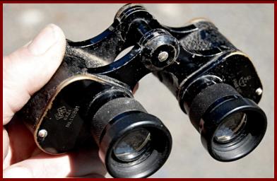 WWII G K/ Goto Kogaku Japanese military binoculars
WWII G K/ Goto Kogaku Imperial Japanees army binoculars.
 GK/ Goto Kogaku Japanese Army 7x50 military binoculars.
G K/ Goto Kogaku Jumeles militares 7x50 de l'armee Japonaise.
G K/ Goto Kogaku Militarfernglaser 7x50 der Japanischen armee.
G K/ Goto Kogaku Binoculares 7x50 militares del ejercito Japones
G K/ Goto Kogaku Prismaticos 7x50 militares del ejercito Japones
G K/ Goto Kogaku Japanska armens militara kikare 7x50.
G K/ Goto KogakuBinocolo militare 7x50 dell esercito Giapponese.
G K/ Goto KogakuMilitaire verrekijker 7x50 van het Japanse legerJapanese military binoculars.
منظار عسكري ياباني.
日本軍用望遠鏡。
Ιαπωνικά στρατιωτικά κιάλια.
משקפת צבאית יפנית.
जापानी सैन्य दूरबीन।
日本の軍用双眼鏡。
일본 군용 쌍안경.
دوربین دوچشمی نظامی ژاپنی.
جاپانی فوجی دوربین۔
กล้องส่องทางไกลของทหารญี่ปุ่น
Ống nh�m qu�n sự Nhật Bản.

Japansk haer militaer kikkert 7x50.
Lornetka 7x50 wojskowa armii Japonskiej
Vojenske dalekohledy Japonske armady 7x50
Japansk haer militaer kikkert 7x50.
Japan hadsereg katonai tavcsove 7x50.
Japanin armeijan kiikarit 7x50.
Binoculos 7 x 50 militares do exercito Japones.
Japanas armijas militarais 7x50 binoklis.
Japonijos armijos karinai ziuronai 7x50.

