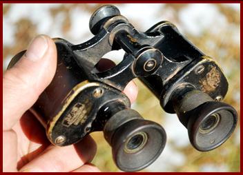 Oigee D.F .03 6x24 dienstglas German army military binoculars.
Oigee D.F. 03 6x24 dienstglas jumelles militaires de l'armee Allemande.
Oigee D.F. 03 6x24 dienstglas militarfernglas der Wehrmacht.
Oigee D.F. 03 6x24 dienstglas binoculares militares del ejercito Aleman.
Oigee D.F. 03 6x24 dienstglas rismaticos militares del ejercity Aleman.
Oigee D.F. 03 6x24 dienstglas tyska armens milititara kikare.
Oigee D.F. 03 6x24 dienstglas binocolo militare dell'escerto Tedesco.
Oigee D.F. 03 6x24 dienstglas militaire verrekijker van het Duitse leger.
Oigee D.F. 03 6x24 dienstglas den Tyske haerens militaere kikkert.
Oigee D.F. 03 6x24 dienstglas lornetka wojskowa nemecke armady.
Oigee D.F. 03 6x24 dienstglas vojensky dalekohled nemecke armady.
Oigee D.F. 03 6x24 dienstglas den tyske haers militaerekikkert.
Oigee D.F. 03 6x24 dienstglas a nemet hadsereg katonai tavcsovei.
Oigee D.F. 03 6x24 dienstglas saksan armeijan sotilaskiikarit.
Oigee D.F. 03 6x24 dienstglas binoculos militares do exercito Alemao.
Oigee D.F. 03 6x24 diensglas vacijas arijas militarais binoklis.
Oigee D.F. 03 6x24 dienstglas vokietijos armijos kariniai ziuronai.
ドイツ軍の軍用双眼鏡。
德國陸軍軍用望遠鏡。
독일군 군용 쌍안경.
منظار عسكري للجيش الألماني.
Στρατιωτικά κιάλια του γερμανικού στρατού.
Военные бинокли немецкой армии.
जर्मन सेना की सैन्य दूरबीन।
משקפת צבאית של הצבא הגרמני.
