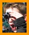 Boy with binoculars.
Boy amazed by binoculars.
Bot using binoculars.
Boy observing with binoculars.
Garcon avec des jumelles.
June mit fernglas.
Chico con binoculares.
Pojke med kikare.
Razzo con il binocolo.
Jongen med verrekijker.
Gutt med kikkert.
Chlopiec s dalekohled.
Dreng med kikkert.
Fiu Tavcsovel.
Poika kiikarin kanssa.
Menino com binoculos.
Zens ar binokli.
Berniukas su ziuronu.
6x15 binoculars.
7x18 binoculars.
